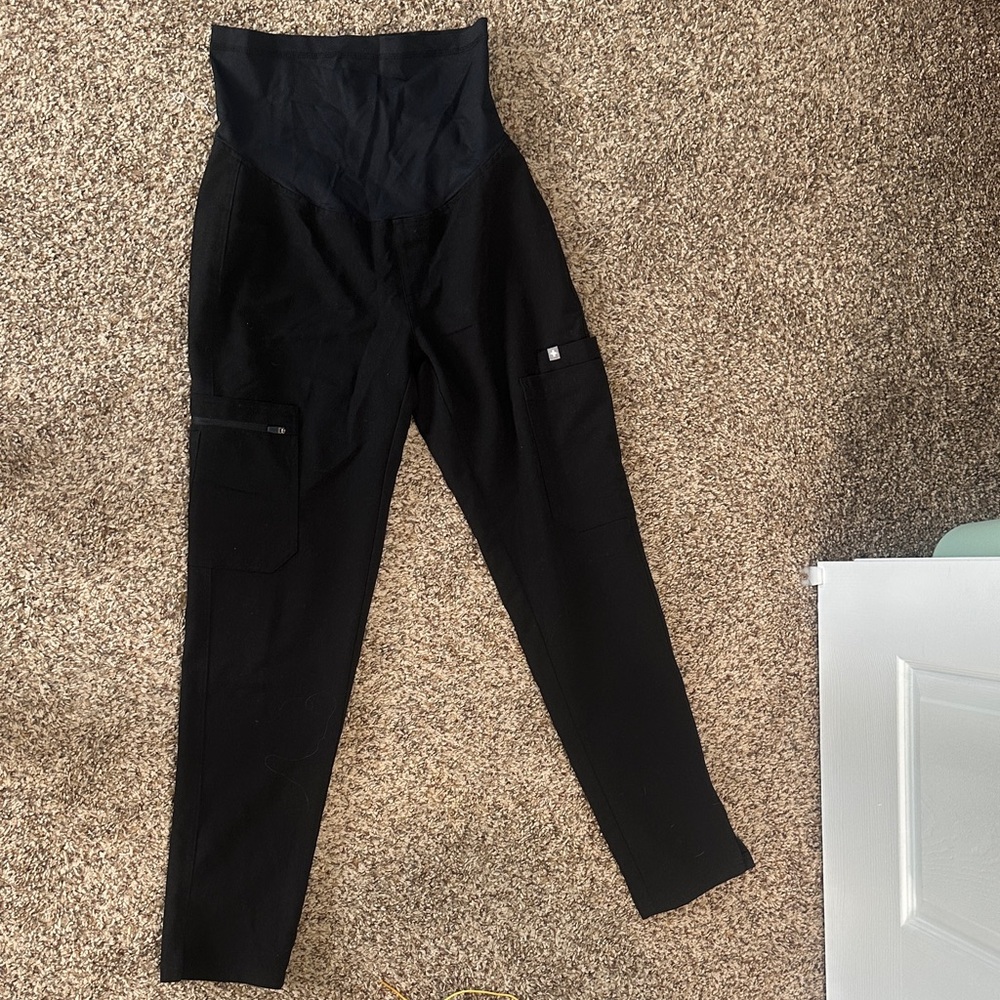 Black Yola Maternity - Skinny Scrub Pants